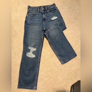 Hollister ultra high-rise vintage straight leg 1S/ 25